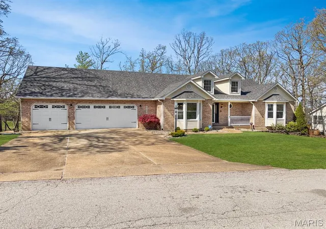 Homes for sale in Hillsboro, MO | 9463 Easy St, Hillsboro, MO 63050 | MLS# MIS26018201