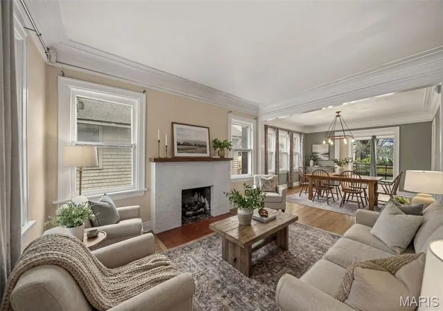 3rd image of 5910 Locust Street, Kansas City, MO 64110 | MLS# MIS26018230