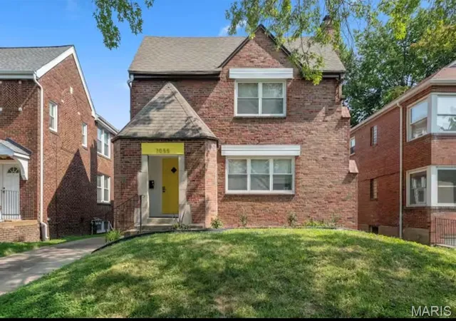 Photo 1 of Sale Pending at 7055 Dartmouth Ave, Saint Louis, MO 63130 | MLS# MIS26018282 | Listing updated on 2026-07-07