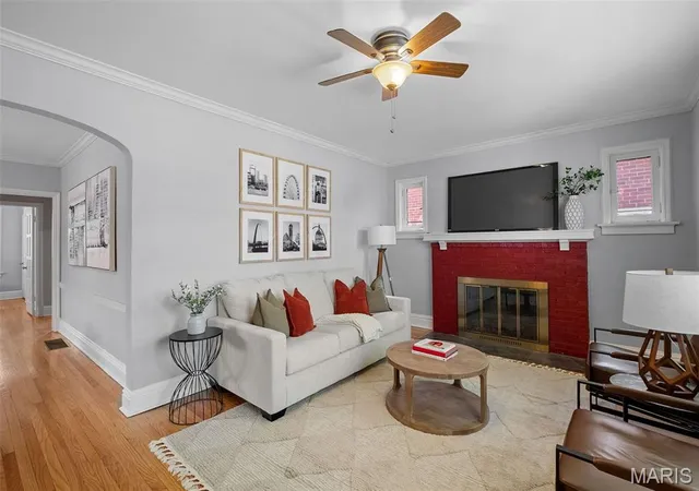 Photo 2 of Sale Pending at 7055 Dartmouth Ave, Saint Louis, MO 63130 | MLS# MIS26018282 | Listing updated on 2026-07-07