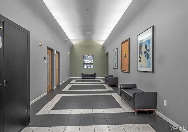 Photo 3 of Condo for sale at 1511 Locust St #101, Saint Louis, MO 63103 | MLS# MIS26018300 | Listing updated on 2026-10-28
