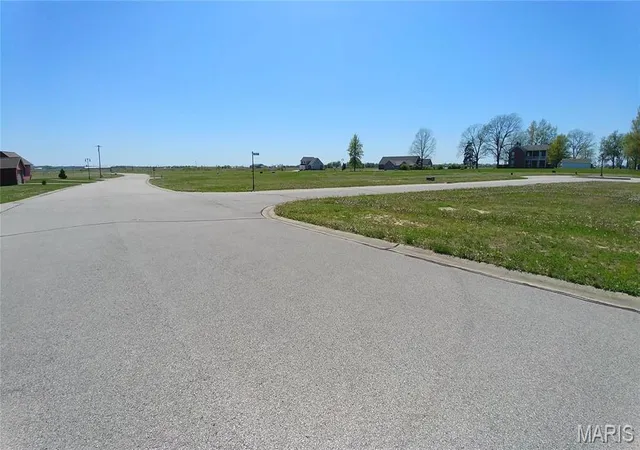 Homes for sale in Carlyle, IL | 16743 Ashland Ct, Carlyle, IL 62231 | MLS# MIS26018428