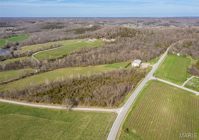 Homes for sale in Augusta, MO | 5551 S Hwy 94, Augusta, MO 63332 | MLS# MIS26018430