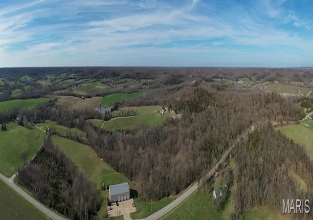 Homes for sale in Augusta, MO | 5551 S Hwy 94, Augusta, MO 63332 | MLS# MIS26018430