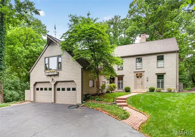 1st image of 13595 Featherstone Dr, Town And Country, MO 63131 | MLS# MIS26018441