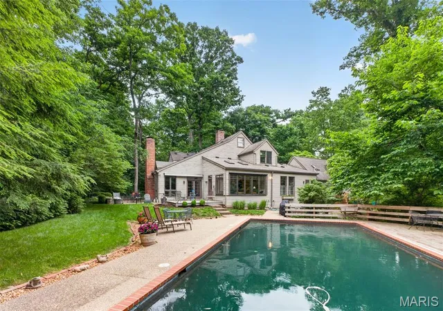 15th image of 13595 Featherstone Dr, Town And Country, MO 63131 | MLS# MIS26018441