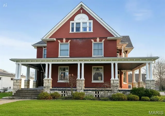 1st image of 116 W Henry St, Staunton, IL 62088 | MLS# MIS26018487