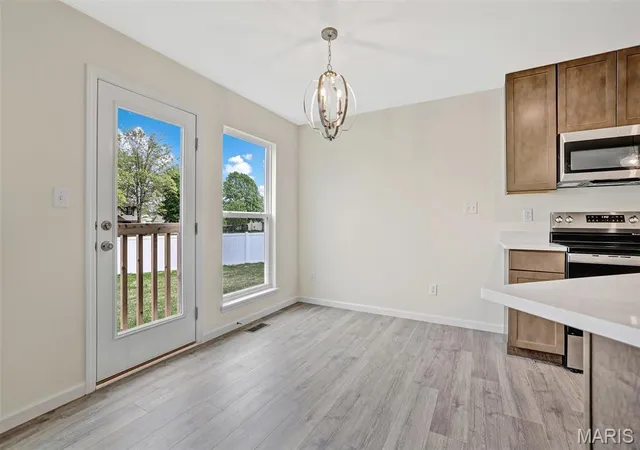 4th image of 41 Fairmount Grove Dr, St Peters, MO 63376 | MLS# MIS26018507