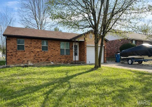 Homes for sale in Edwardsville, IL | 753 Boulevard De Cannes, Edwardsville, IL 62025 | MLS# MIS26018546