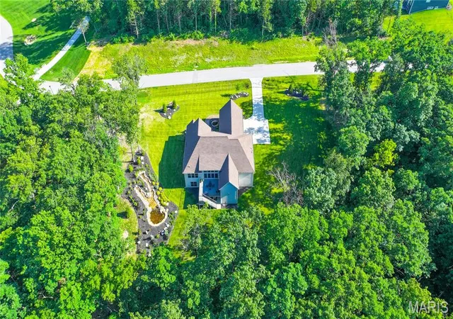 Photo 3 of Single family home for sale at 150 Delcreek Ests Dr, Foristell, MO 63348 | MLS# MIS26018640 | Listing updated on 2026-10-19