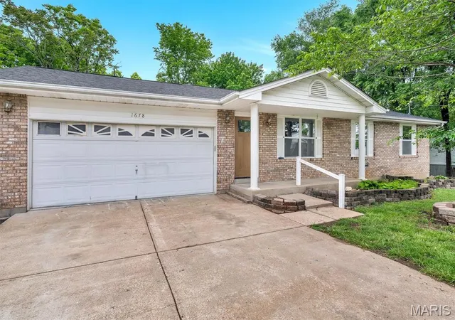Homes for sale in Arnold, MO | 1678 Elizabeth Dr, Arnold, MO 63010 | MLS# MIS26018641