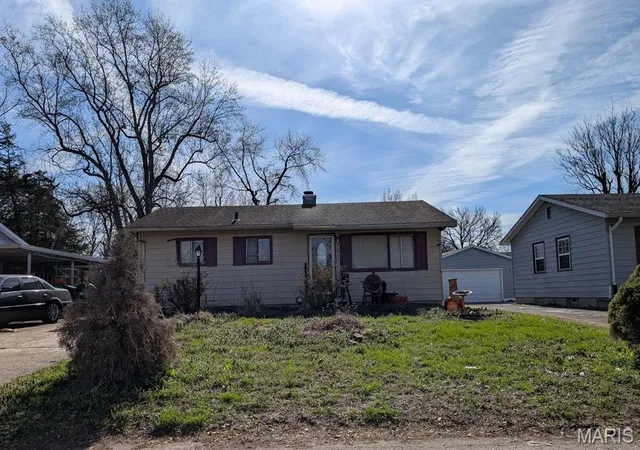 Homes for sale in Cahokia, IL | 743 Saint Nicholas Dr, Cahokia, IL 62206 | MLS# MIS26018642