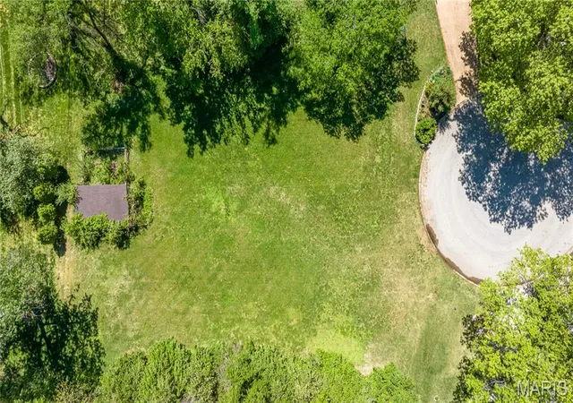 4th image of 7 A Melshire Ct, Saint Louis, MO 63122 | MLS# MIS26018759