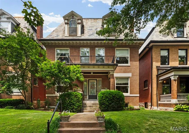 Photo 2 of Single family home for sale at 6157 Kingsbury Ave, St Louis, MO 63112 | MLS# MIS26018801 | Listing updated on 2026-09-14