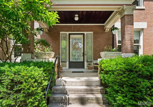 Photo 4 of Single family home for sale at 6157 Kingsbury Ave, St Louis, MO 63112 | MLS# MIS26018801 | Listing updated on 2026-09-14