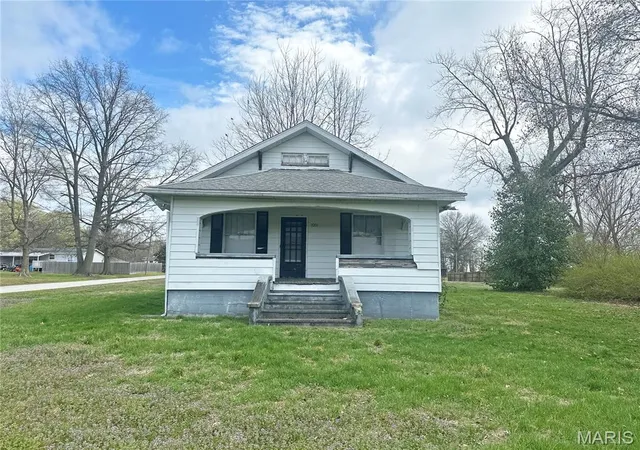 Photo 2 of Sale Pending at 1001 S Crawford St, Tilden, IL 62292 | MLS# MIS26018823 | Listing updated on 2026-08-31