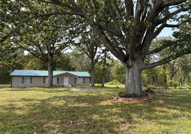 Homes for sale in Elk Creek, MO | 3811 Hwy 137, Elk Creek, MO 65464 | MLS# MIS26018832