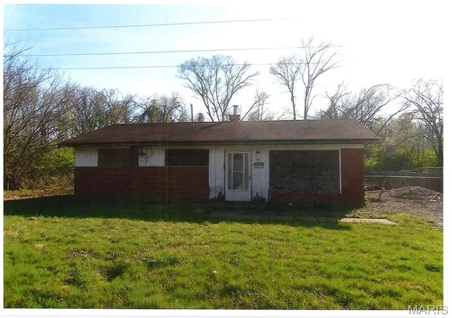 1st image of 165 And 167 Amelia Dr, Cahokia, IL 62206 | MLS# MIS26018917