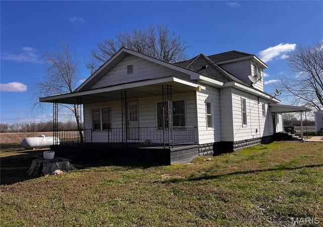 Photo 2 of Single family home for sale at 20040 Boulder Rd, Shattuc, IL 62231 | MLS# MIS26019017 | Listing updated on 2026-09-14