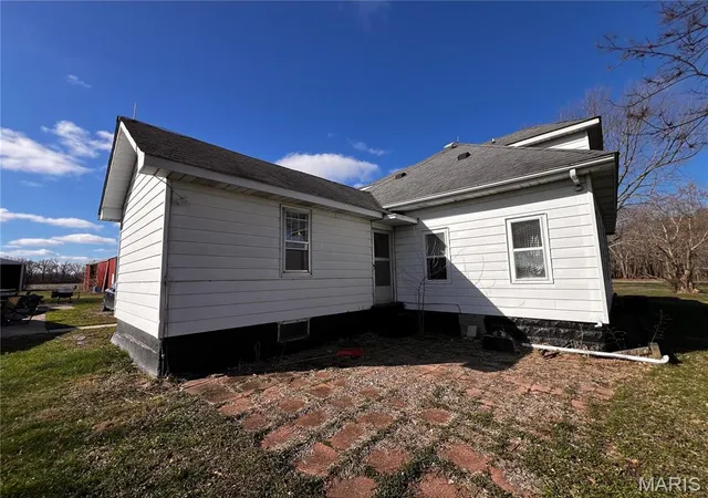 Photo 4 of Single family home for sale at 20040 Boulder Rd, Shattuc, IL 62231 | MLS# MIS26019017 | Listing updated on 2026-09-14