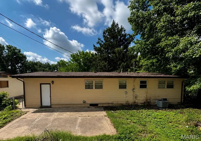 Homes for sale in Dellwood, MO | 1631 Chesley Dr, Dellwood, MO 63136 | MLS# MIS26019078