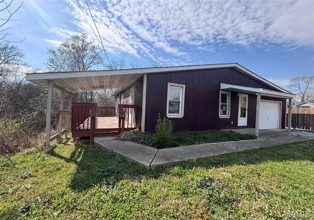 Homes for sale in Caseyville, IL | 7919 N Illinois St, Caseyville, IL 62232 | MLS# MIS26019201