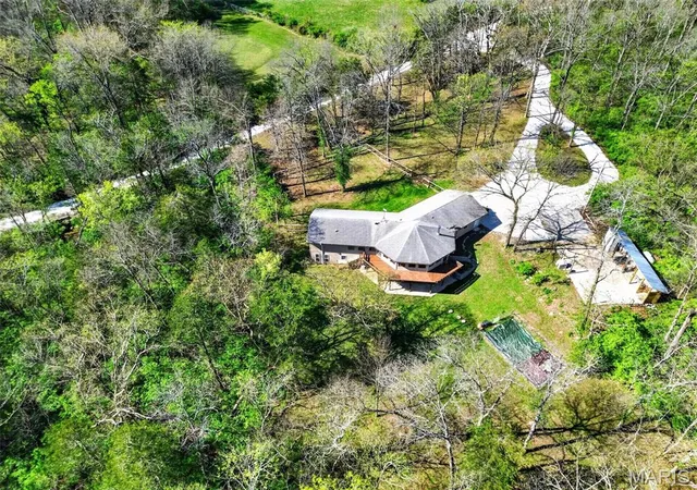 Homes for sale in Pacific, MO | 2567 Sugar Lake Rd, Pacific, MO 63069 | MLS# MIS26019287