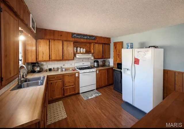 Homes for sale in Houston, MO | 7440 Hwy 17, Houston, MO 65483 | MLS# MIS26019288
