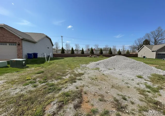 2nd image of 103 Quail Bluff Ct, Wentzville, MO 63385 | MLS# MIS26019339