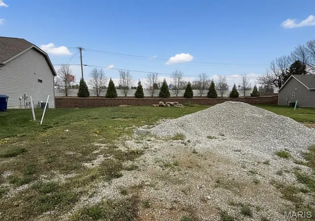 3rd image of 103 Quail Bluff Ct, Wentzville, MO 63385 | MLS# MIS26019339