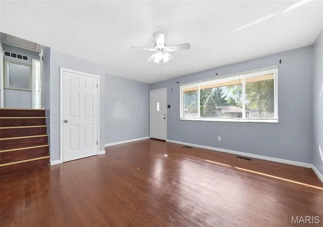Photo 4 of Single family home for sale at 1925 Apple Blossom Ct, Florissant, MO 63031 | MLS# MIS26019367 | Listing updated on 2026-09-24