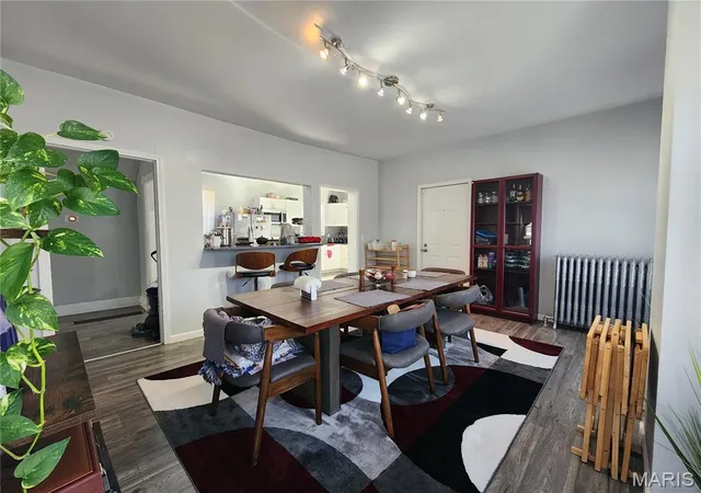 Photo 3 of Single family home for sale at 607 Beacon St, Alton, IL 62002 | MLS# MIS26019409 | Listing updated on 2026-08-06