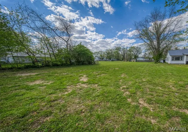 Homes for sale in St James, MO | 315 E Eldon St, St James, MO 65559 | MLS# MIS26019431