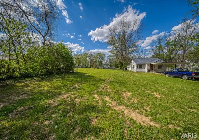 Homes for sale in St James, MO | 315 E Eldon St, St James, MO 65559 | MLS# MIS26019431