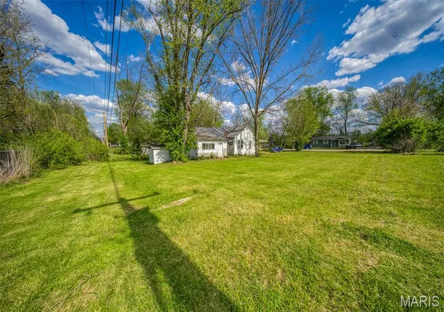 Homes for sale in St James, MO | 315 E Eldon St, St James, MO 65559 | MLS# MIS26019431