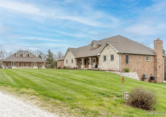 Homes for sale in Union, MO | 130 Valley Oaks Ln, Union, MO 63084 | MLS# MIS26019439