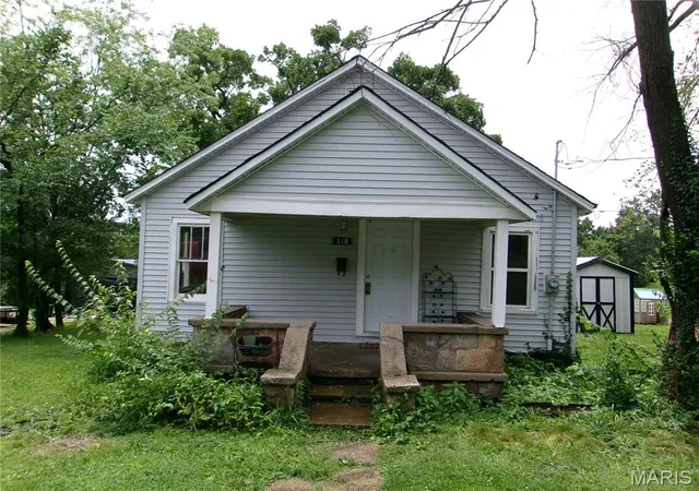 Homes for sale in Sullivan, MO | 318 E Euclid Ave, Sullivan, MO 63080 | MLS# MIS26019456