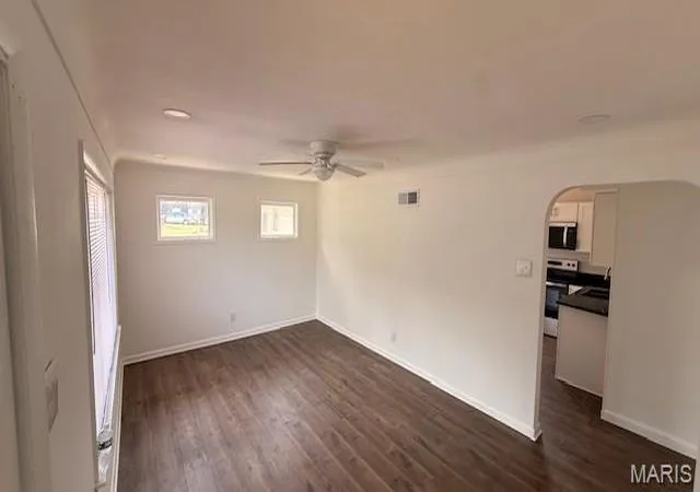 3rd image of 10115 Toelle Ln, St Louis, MO 63137 | MLS# MIS26019463