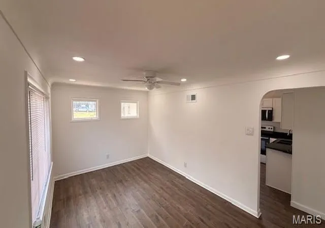 4th image of 10115 Toelle Ln, St Louis, MO 63137 | MLS# MIS26019463