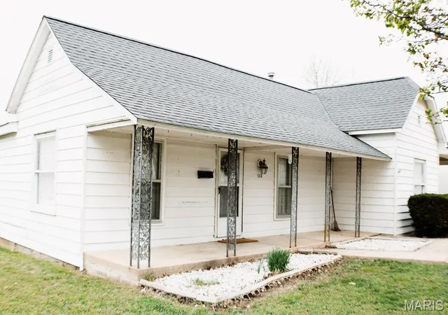 Homes for sale in Desloge, MO | 113 S Ravencrest St, Desloge, MO 63601 | MLS# MIS26019586