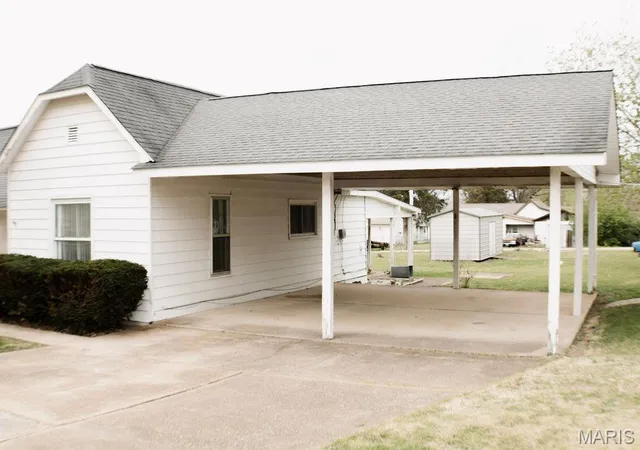 Homes for sale in Desloge, MO | 113 S Ravencrest St, Desloge, MO 63601 | MLS# MIS26019586
