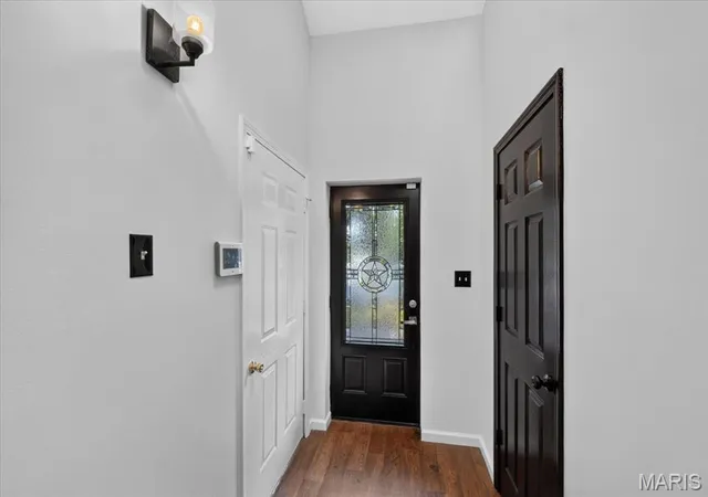 Photo 3 of Sale Pending at 2910 Osceola St, Saint Louis, MO 63111 | MLS# MIS26019587 | Listing updated on 2026-09-08