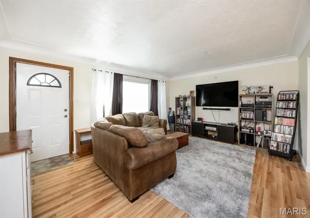Photo 4 of Single family home for sale at 4025 Braden Ave, Granite City, IL 62040 | MLS# MIS26019607 | Listing updated on 2026-08-30