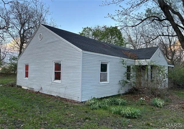 Homes for sale in Lebanon, MO | 253 Washington Ct, Lebanon, MO 65536 | MLS# MIS26019619