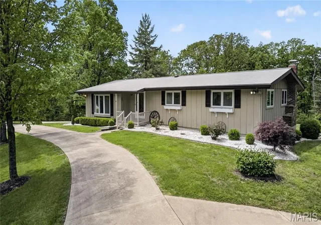 Homes for sale in Augusta, MO | 1001 Terry Rd, Augusta, MO 63332 | MLS# MIS26019653