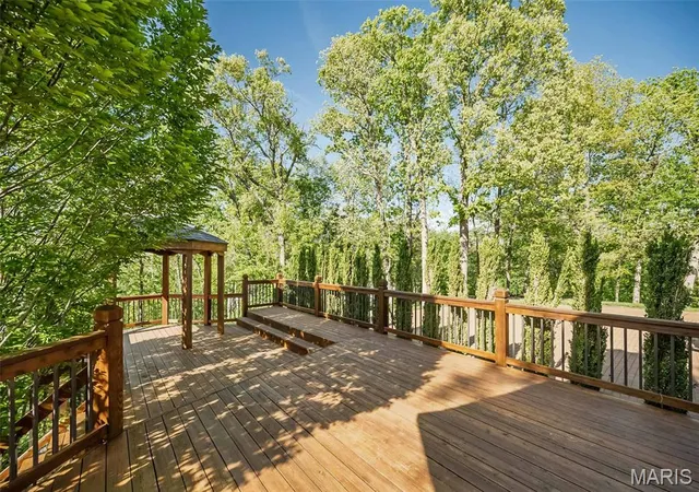 Photo 4 of Single family home for sale at 16925 Lewis Spring Farms Rd, St Louis, MO 63005 | MLS# MIS26019668 | Listing updated on 2026-09-01