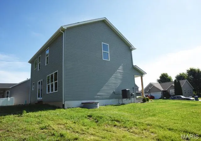 Homes for sale in Glen Carbon, IL | 3160 Birmingham Dr, Glen Carbon, IL 62034 | MLS# MIS26019683
