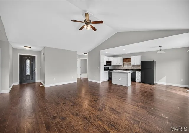 Homes for sale in Waynesville, MO | 116 Pioneer Ct, Waynesville, MO 65583 | MLS# MIS26019768