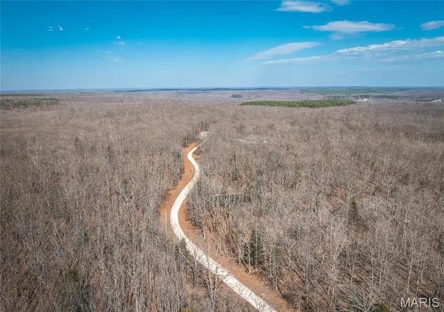 3rd image of 21500 County Road 7670, Newburg, MO 65550 | MLS# MIS26019871