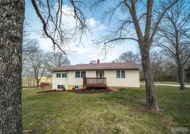 Homes for sale in St James, MO | 14301 County Road 2480, St James, MO 65559 | MLS# MIS26020065